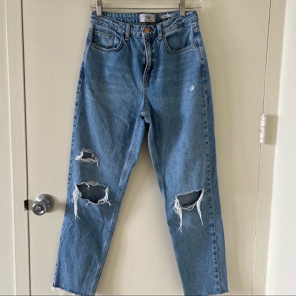 TORI light medium wash mom jean